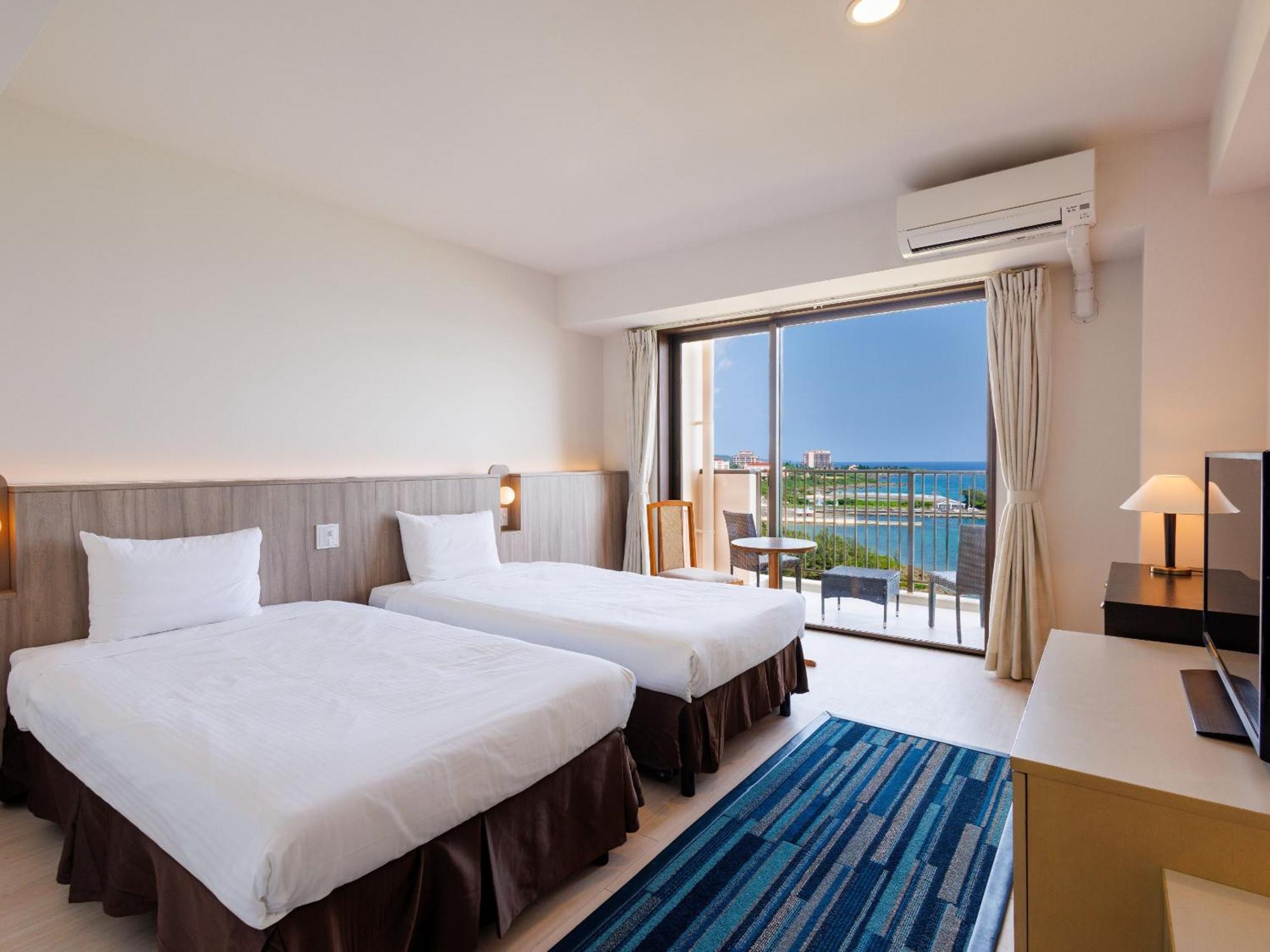 Hotel Breezebay Marina Miyakojima  Exterior foto